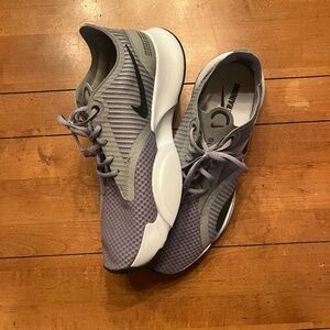 Men's Nike Gray Superrep Training Shoe (Size 11.5) Only worn once or twice!